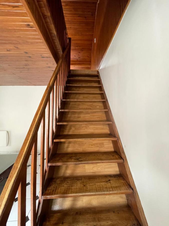 Agreable Appartement Dans Une Maison Saint-Denis  Buitenkant foto